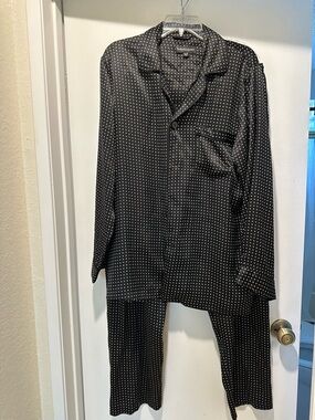 Bullock & Jones 100% Silk Black Pajamas w Gold Polka Dot Pajama Set Men’s Medium